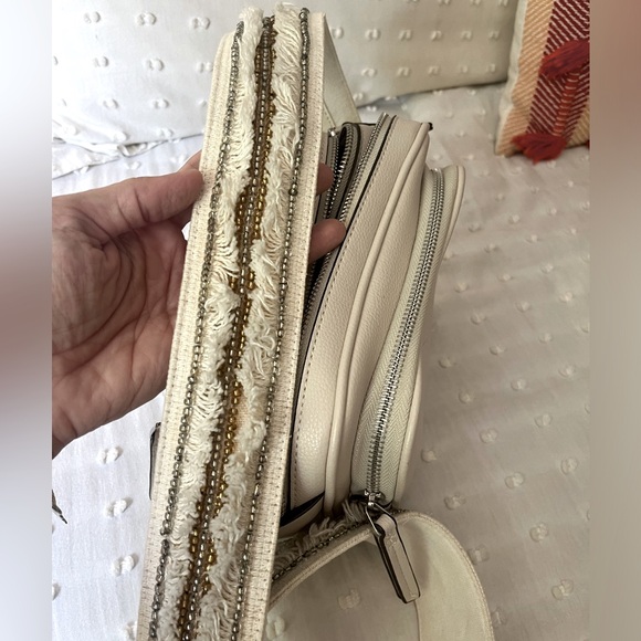 Beautiful  Parfois camera bag with Antropologie fringe guitar strap - Picture 8 of 11